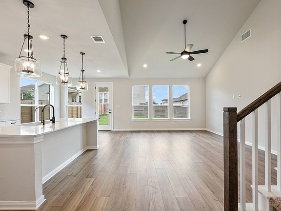 Berry Creek Highlands - Thornton Interior Image 5