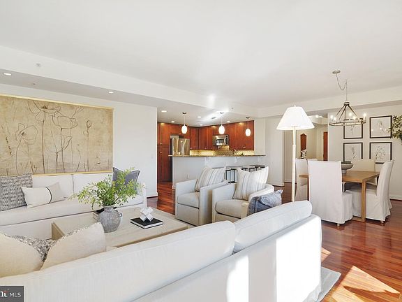 4th image of 513 W Broad St APT 510