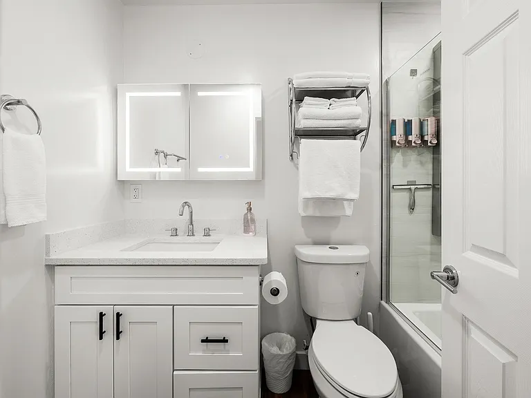 1242 E Pierce St #2 — Photo 14