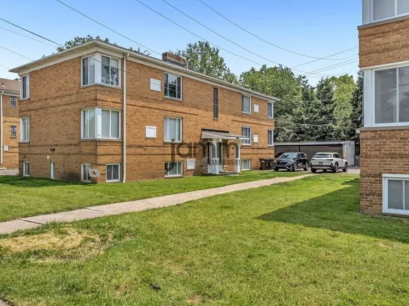 18975 Hilliard Blvd, Rocky River, OH