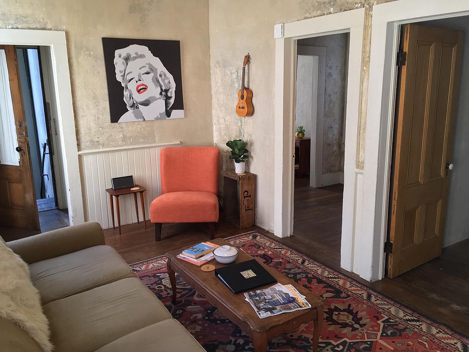 1st image of 70 Wilmot St
