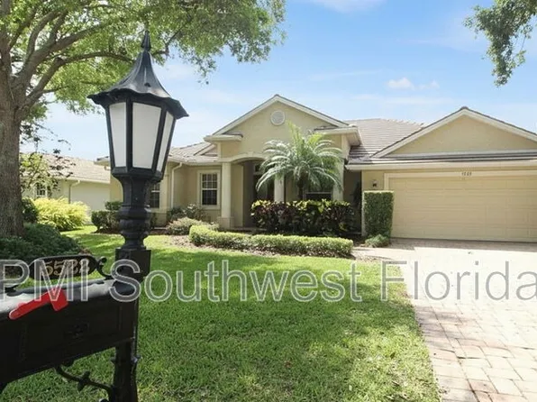 5522 Eastwind Dr, Sarasota, FL 34233