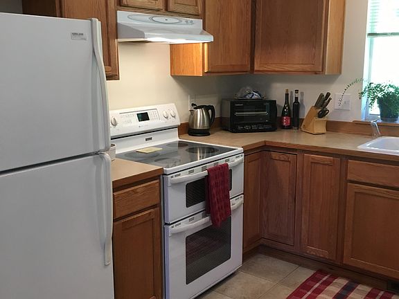 5th image of 530 W Simpson Ave