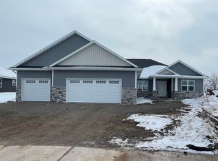 1608 Marie Ln, Green Bay, WI 54313