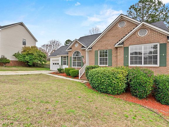 2nd image of 212 Gallatin Cir