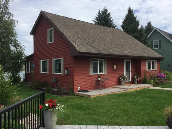 2173 Riverside Dr, Sault Sainte Marie, MI 49783