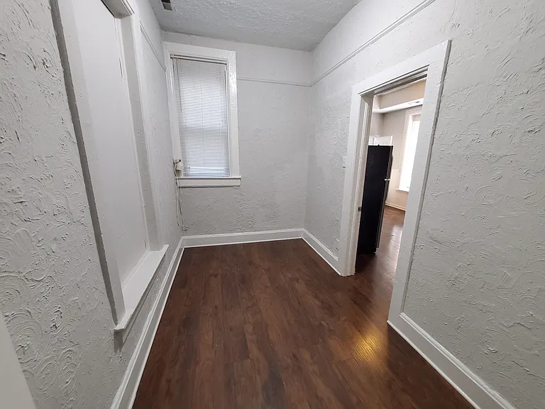 1528 N Ashland Ave #2R — Photo 11