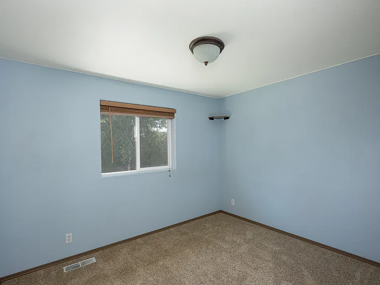 748 NE Mason Rd — Photo 24