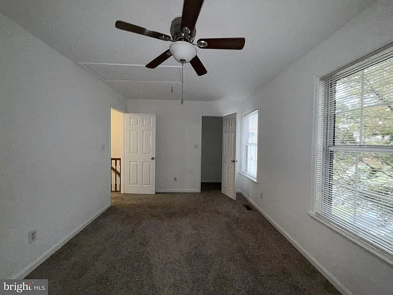 17 Tall Oaks Ct — Photo 36