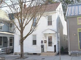 25 S Cedar St, Lititz, PA 17543