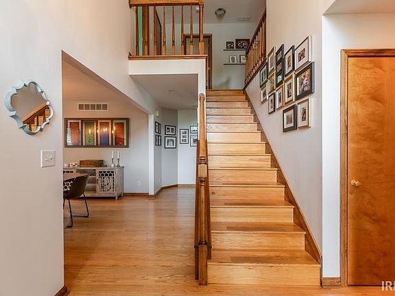 4th image of 2401 E Cedarwood Dr