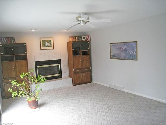 4th image of 7605 Andover Ln