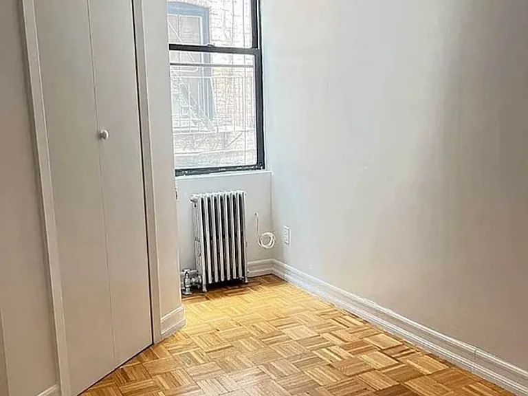 164 Mott St #2D — Photo 2