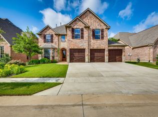 830 Senna Dr, Lantana, TX 76226
