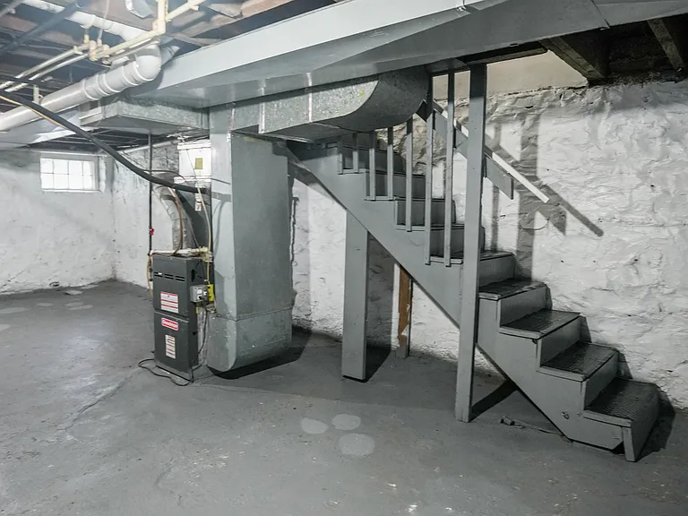 N Grantley St — Photo 11