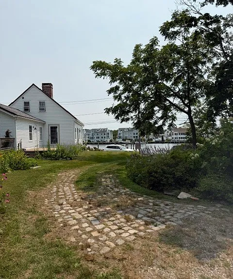 14 Pearl St — Photo 24