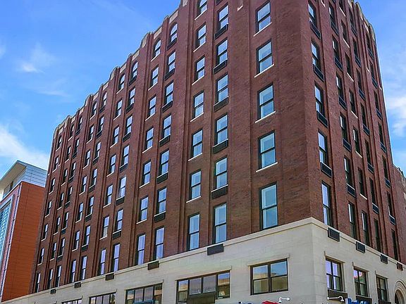 3rd image of 870 Bergen Ave #607