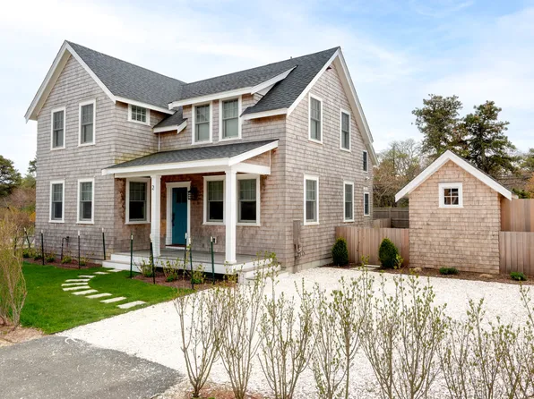 2 Fawn Ln, Nantucket, MA 02554