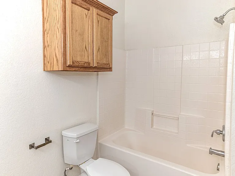 1701 Walnut St — Photo 9