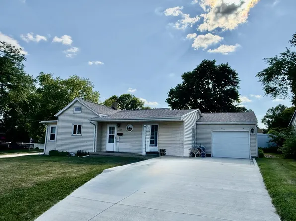 2503 Main St, Peru, IL 61354