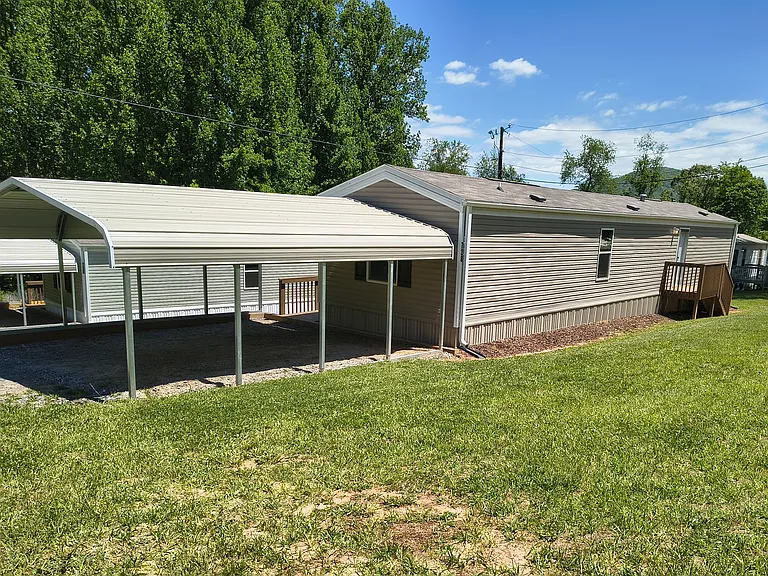 730 Case Cove Rd — Photo 1