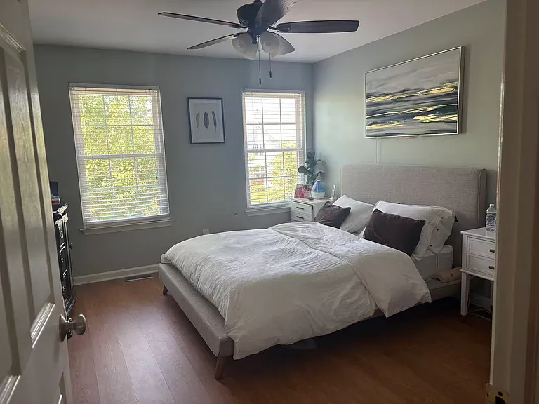 606 Harrington Ct — Photo 32
