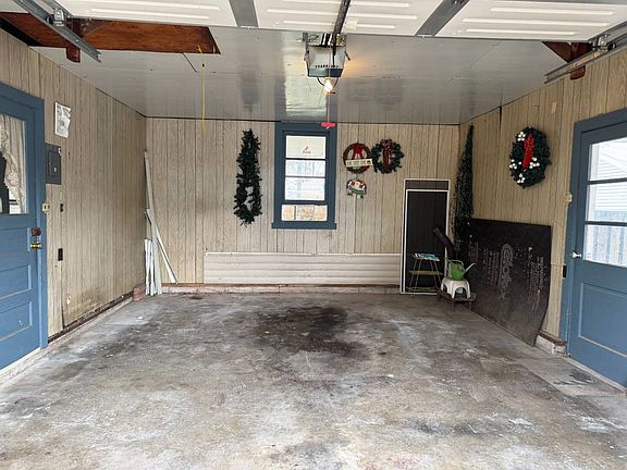 5th image of 1407 W Delaware St