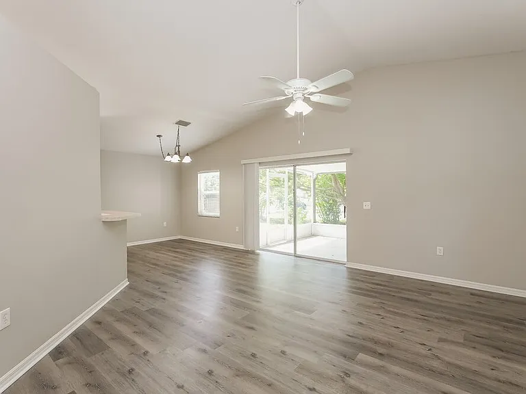 4509 Clarkwood Ct — Photo 3