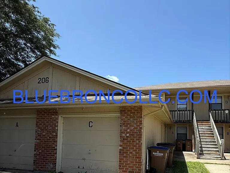 206 Sky Vue Dr. — Photo 1