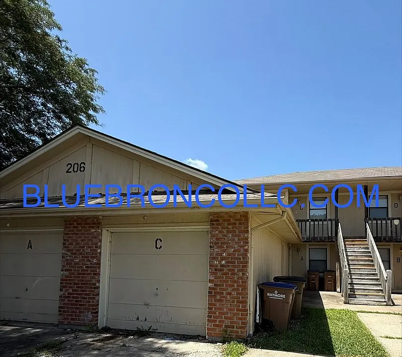 206 Sky Vue Dr.