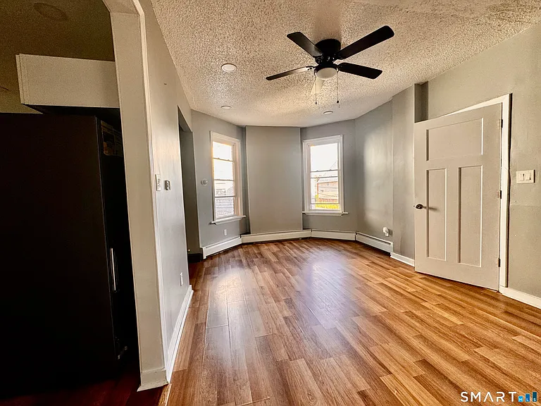 196 Russ St #2 — Photo 16