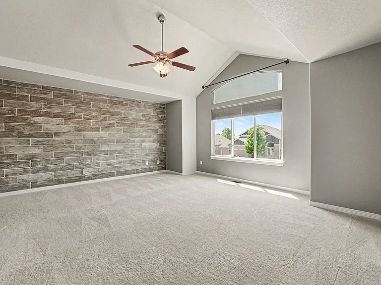 2721 Bridle Dr — Photo 13