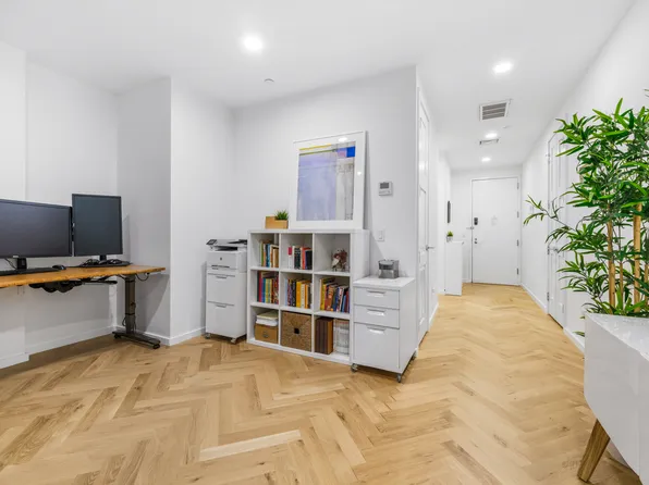 805 Washington Avenue image 14 of 23