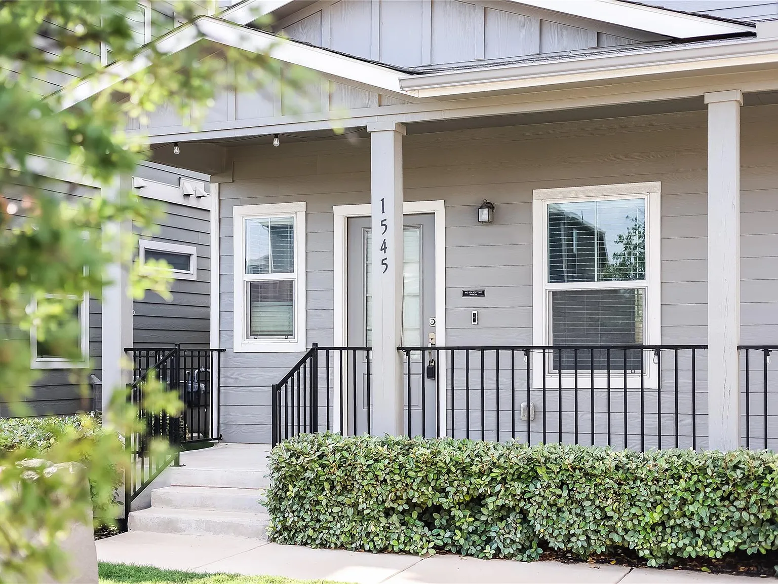 4 bed, 3.5 bath, 2229 sqft, $2,500 — Photo 2