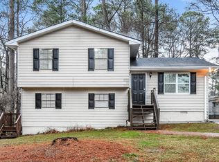 449 Strickland Ct, Lawrenceville, GA 30046