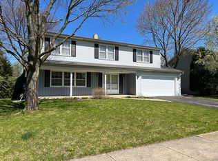1005 Darius Ln, Naperville, IL 60565