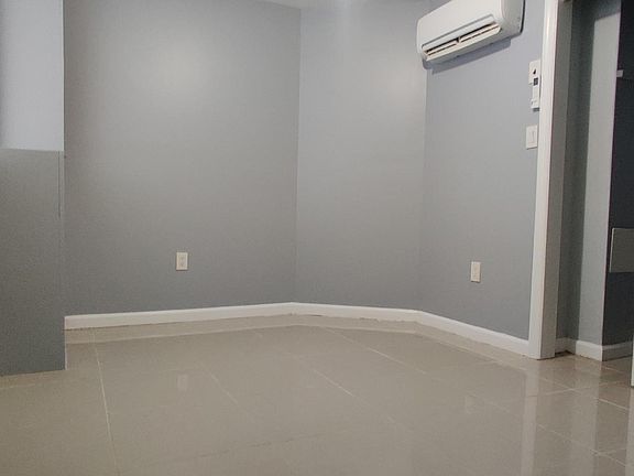 5th image of 1304 E 224th St #1