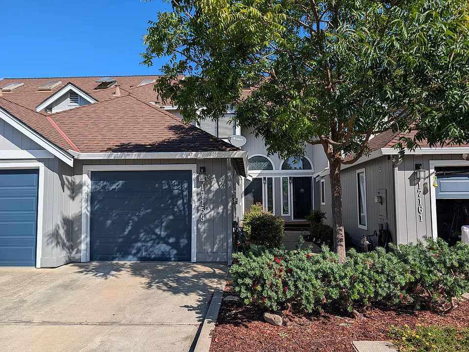 17159 Creekside Cir