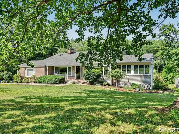 49 Heather Lane, Wilton, CT 06897
