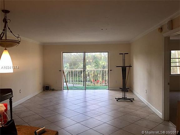 3rd image of 2620 NE 135th St APT 327