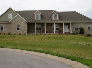 8911 Ridgeview Ln, Mount Vernon, IN 47620