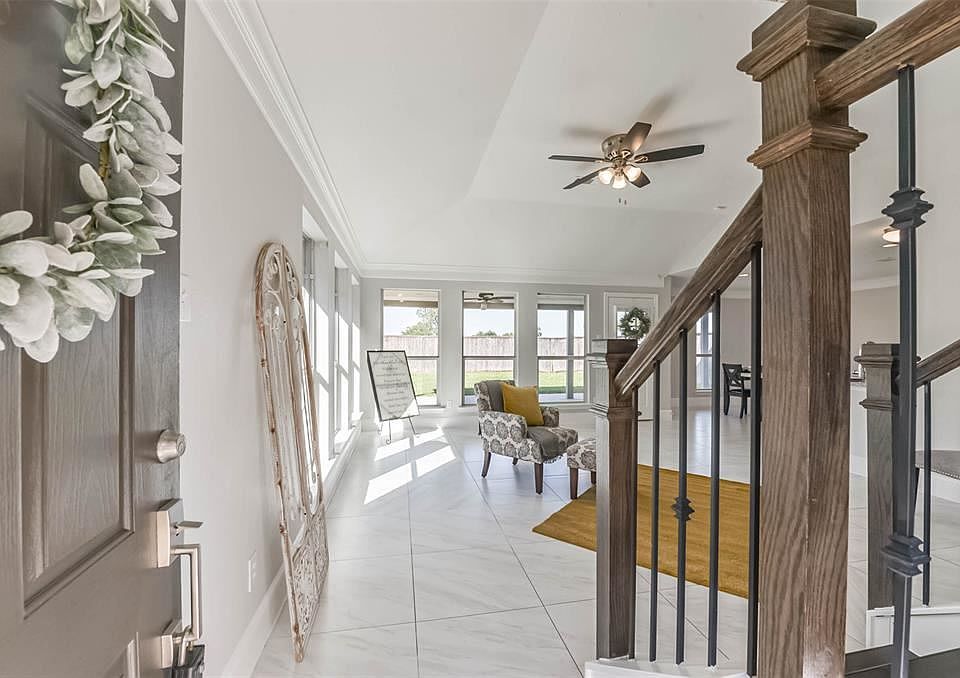 1st image of 5023 Royal Cypress Dr