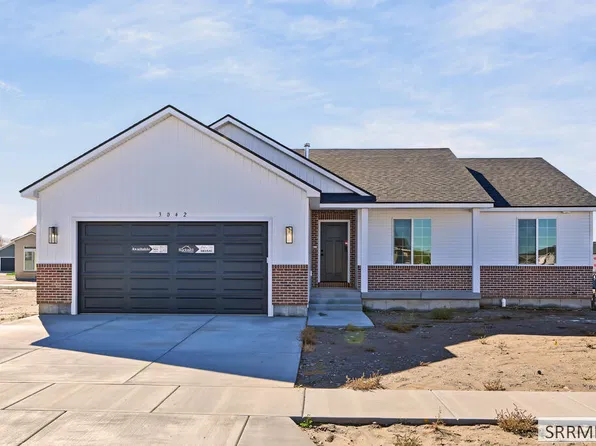 3042 Blue Muse Rd, Ammon, ID 83406