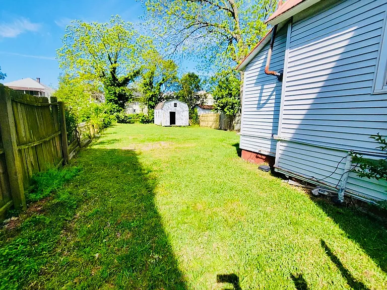 1108 Jackson Ave — Photo 14