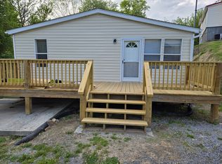 76 Grey Sulphur Springs Rd, Peterstown, WV 24963