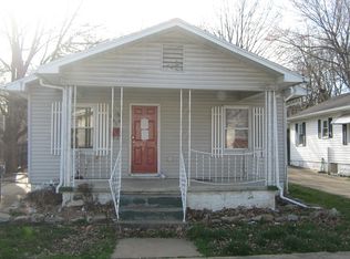 435 S 22nd St, Mount Vernon, IL 62864