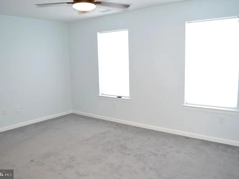 327 S Adams St — Photo 16