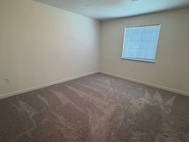 1696 Hume Lake Ave — Photo 10