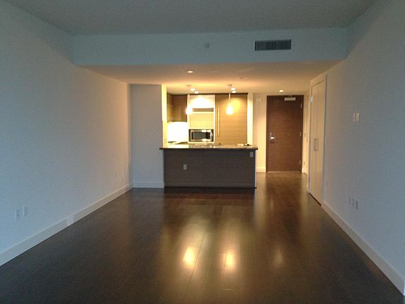 5th image of 435 China Basin St Unit 321