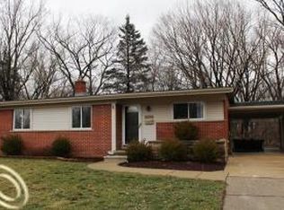 20238 Brentwood St, Livonia, MI 48152